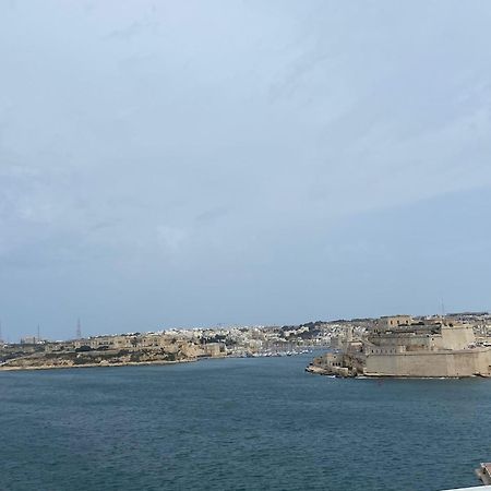 Stylish Seaview Valletta House Bagian luar foto